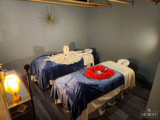 Inside De Rest Thai Massage, Waipahu