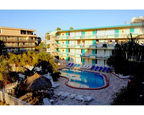 Seaside Inn & Suites