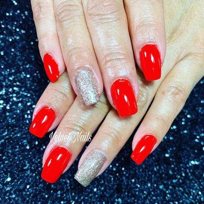 Velvet nails
