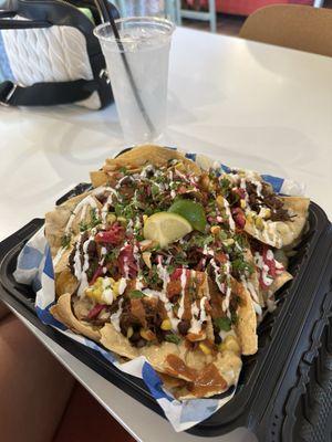 Nachos with carnitas