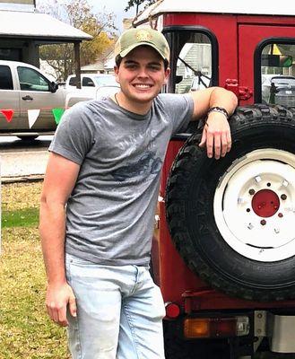 One Local Guy You Can Count On. Wyatt Farber is a dependable, young pressure washer that Sugar Land homeowners trust with their driveways.