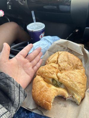 jalapeño ham and cheese croissant