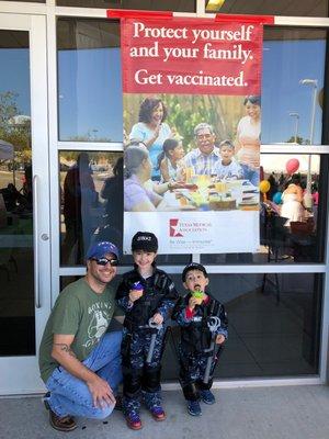 Enjoying cupcakes at the Halloween Health Fair 2018