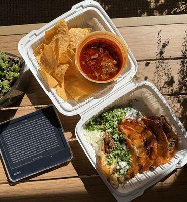 EL CAPITAN Mariscos y Taqueria