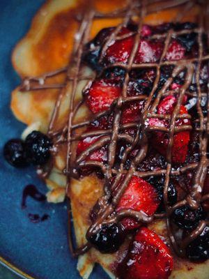 Nutella Tripple Fruit Pancakes