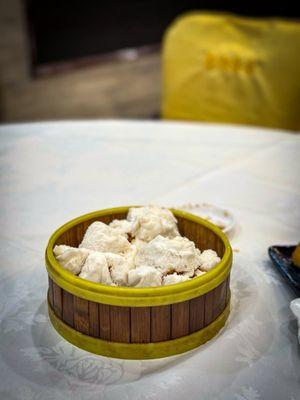 Steamed BBQ pork buns