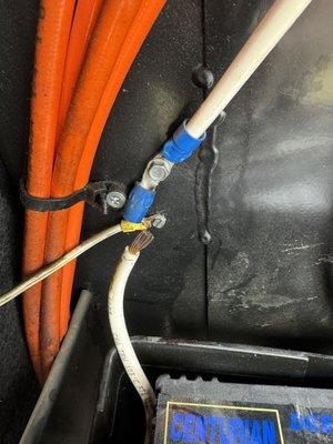 Ground cable pulled from lug where they replaced the one battery they could find