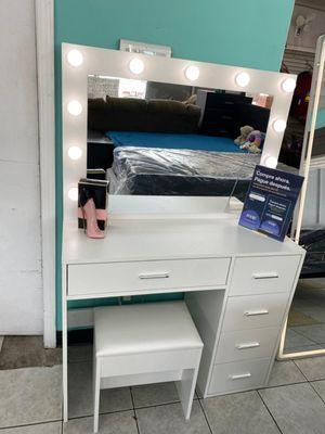 Dulce Hogar Furniture