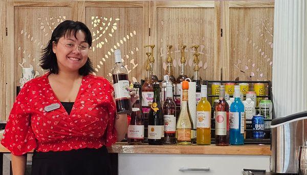 Pretty Nails & Cocktails