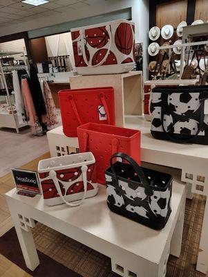 Cool bags for the Fall.