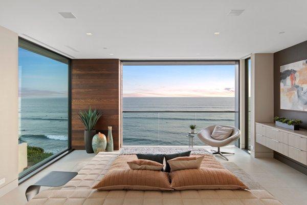 In alignment with its architecture, Ora's interiors incorporate a lighter palette to compliment the color tones of its surroundings.