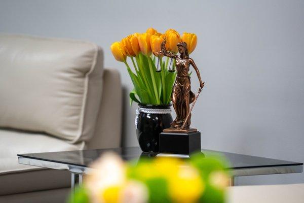 Progress Law Firm - 300 W Glenoaks Blvd Suite 304, Glendale, CA 91202 - (818) 797-1999