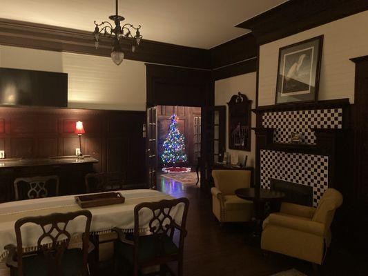 The living room-- fun place to hang and read, wish they served breakfast here!