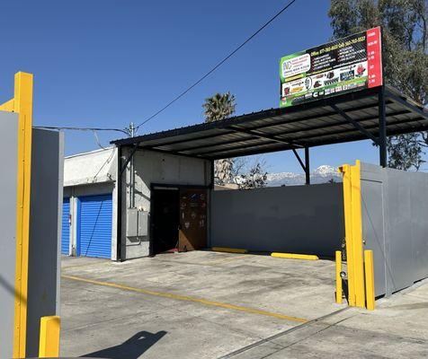 RECENT IMAGE OF BUSINESS STREET VIEW