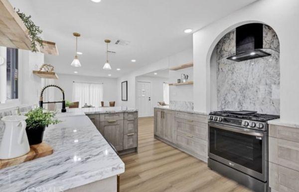 Castillo Builders & Remodeling