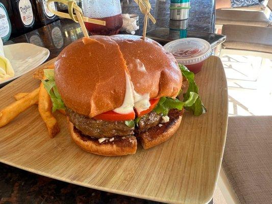 Dune Oceanfront Burger Lounge