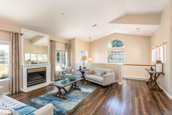 Mohseni Real Estate Group - Compass Real Estate