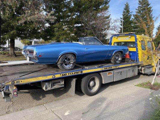 Los Cuates Towing Services