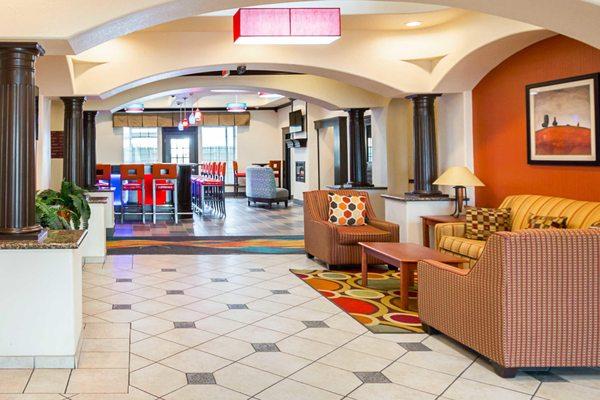 Clarion Inn & Suites Weatherford South