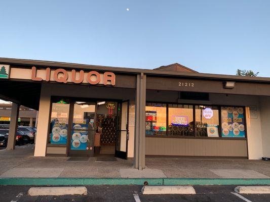 LakeForest liquor is open . Better than ever . Come in for a cold drink