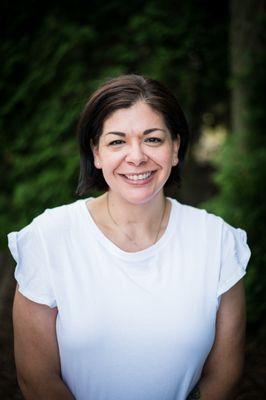 Shannon Woods, LSW, Trauma Therapist for all ages at Creating Space Therapy.