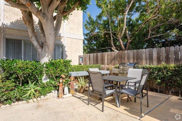 BBQ Area at 241 Avocado St in Costa Mesa, CA 92627