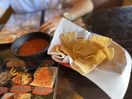 La Mojarra Loca Grill