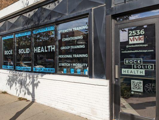 Exterior shot of Vivid Physical Therapy at Rock Solid Health