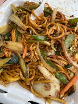 Veggie lo mein (5/5 stars)