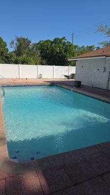 Taino'sPoolCarellc