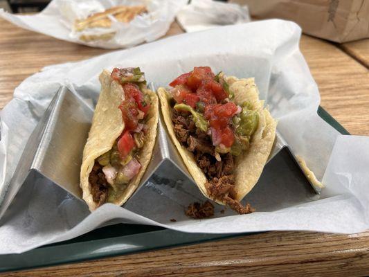 Steak asada tacos , no queso