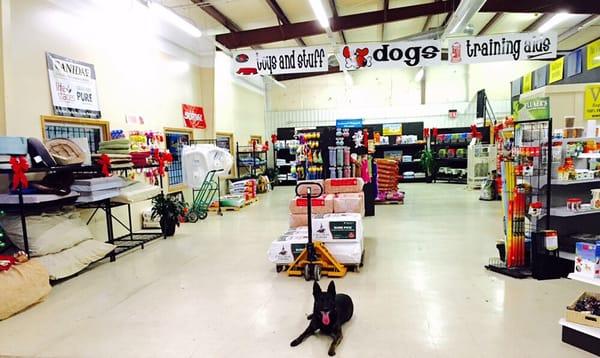 Animal Supply House York / Clover