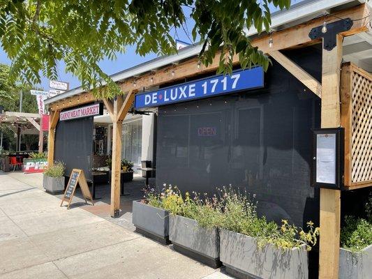 Screenmobile of Alhambra Temple City