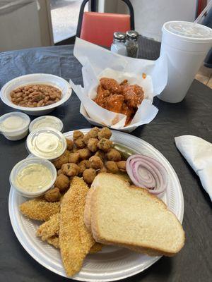 Buster’s Fried Chicken and Funnel Cakes