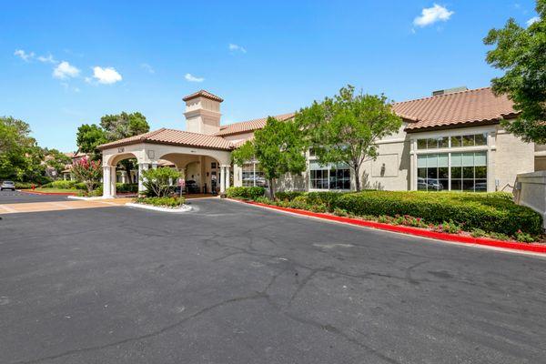 Oakmont of the Lakes