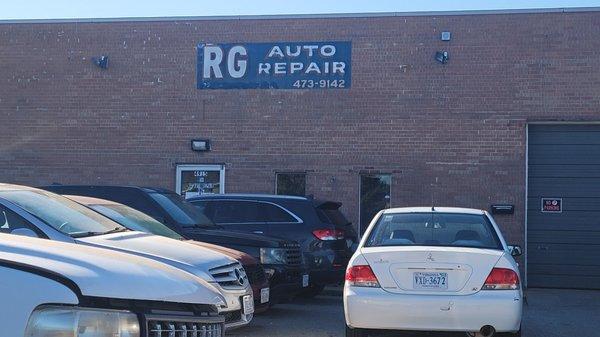 R G Auto Repair