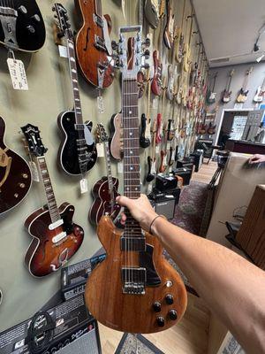 Imperial Vintage Guitars