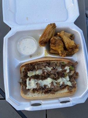 6 piece Lemmon pepper wings and Philly combo comes with ranch!