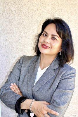 Paula de Vera Giron - Yuen Real Estate and Investments