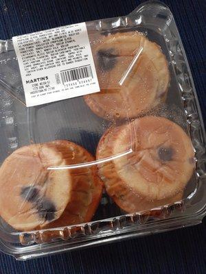 REALLY? The 1 or 2 blueberries are on the bottom? Oh! That's where they are cause I didn't see them on top