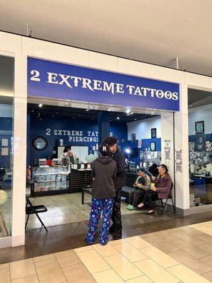 2 Extreme Tattoos & Piercing