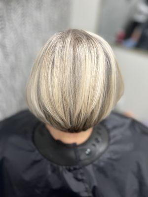 Izzy & Ivy Salon