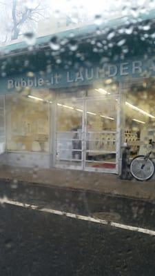 Bubble It Laundromat