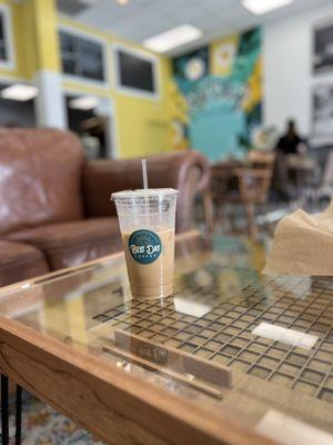 Large iced Carmel vanilla latte