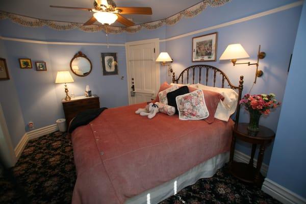 Iris Inn Bed & Breakfast