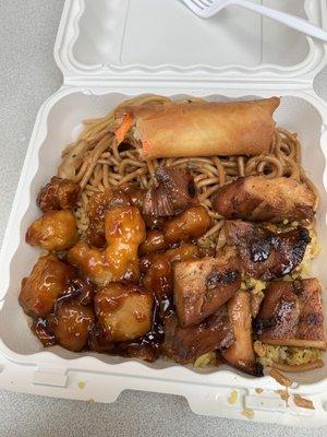 The egg roll is good!