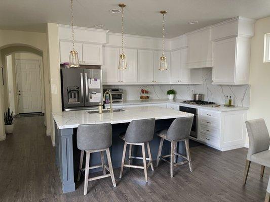 Kitchen Remodel
#Quartzcountertop
#CustomKitchen