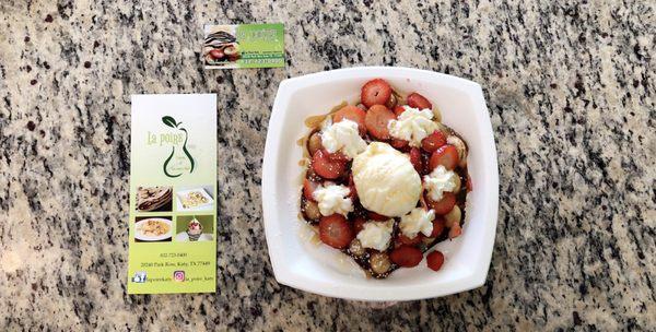 Bubble waffle with extra strawberries