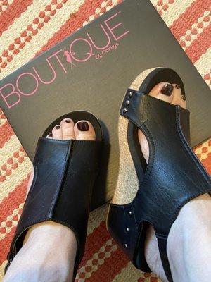 UpTown Girls Boutique & Salon