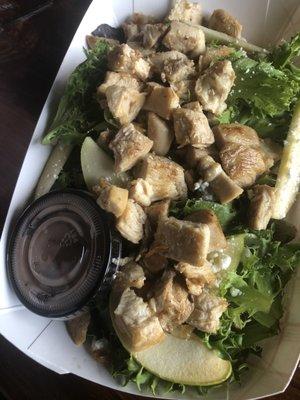 Farmers salad with grilled chicken